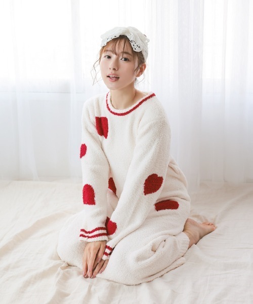 【新品】ワンパチ もこもこルームウェア Everyday Happiness Amazon.co.jp: ポケモンセンターオリジナル もこもこルーム