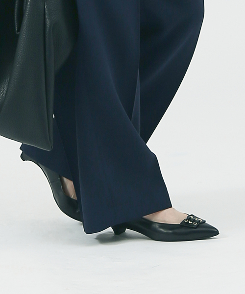 Au BANNISTER（オゥ バニスター） パンプス レースアップモチーフ付き