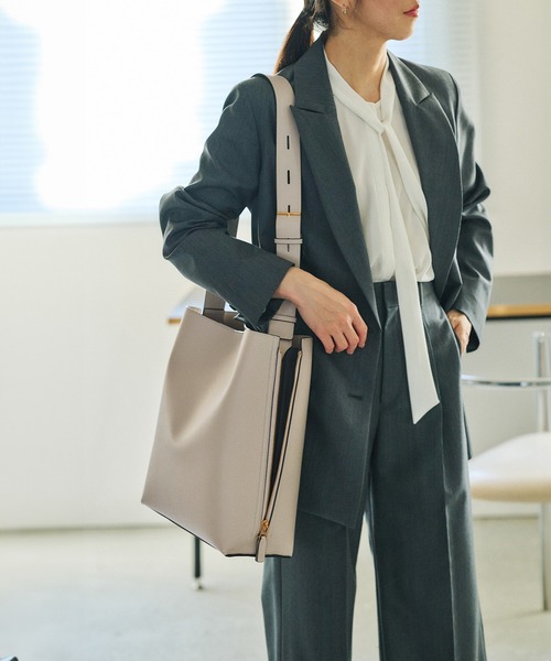 ショルダーバッグ バッグ 「E'POR」Y BAG Shoulder Large「通勤」「A4対応」「25AW」「ドラマ着用」 レディース | E'POR | 28