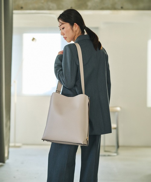ショルダーバッグ バッグ 「E'POR」Y BAG Shoulder Large「通勤」「A4対応」「25AW」「ドラマ着用」 レディース | E'POR | 27