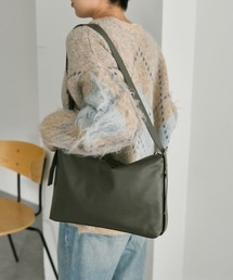 ear PAPILLONNER（イア パピヨネ） ショルダーバッグ バッグ 「本革