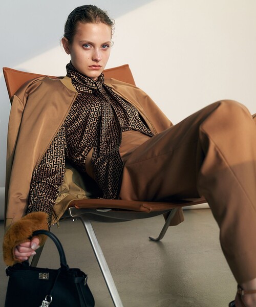 ICB ブラウス シャツ モノグラムプリントスムース ボウタイブラウス