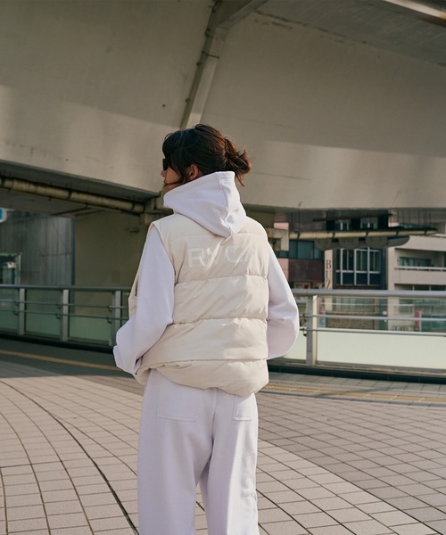 RVCA アイボリー ダウンベスト Mサイズ RVCA（ルーカ） ベスト ジレ メンズ PUFFER VEST ベスト 「2025年秋冬