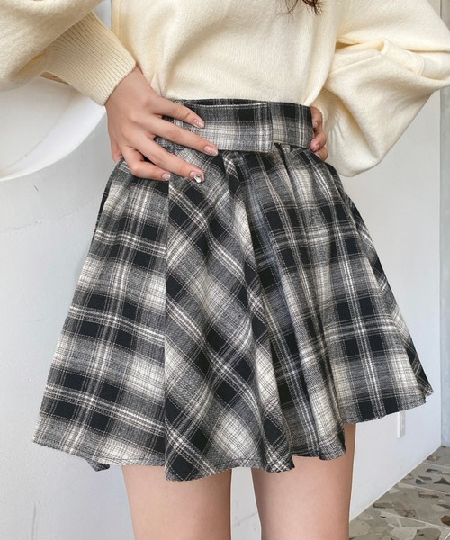moment+ スカート ベルト付きアシメヘムタックプリーツチェック柄ミニ