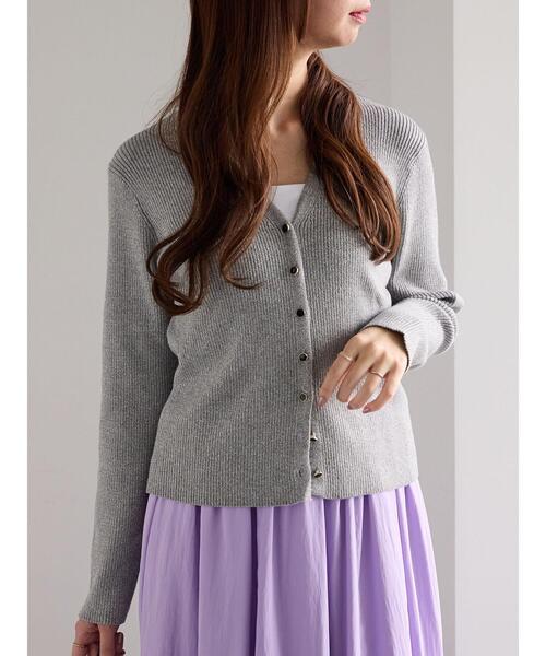 8.8万✨未使用 フォクシー プリーツカーディガン メタル釦 23年 パープル Te chichi（テチチ） カーディガン ウェーブメタル釦Vネックリブ