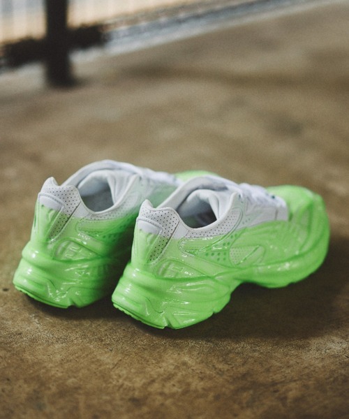 むい PUMA（プーマ） スニーカー VELOPHASIS SLIME 393754-01 メンズ