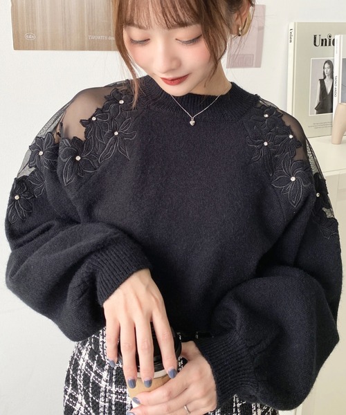 moment+ ニット ビジュー付きフラワー刺繍ショルダーレースニットプル 