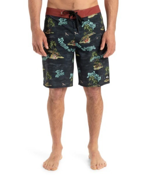 satoshi。新品未使用Quiksilver Highline Quiksilver 水着 HIGHLINE STRAIGHT LE /クイックシルバー総柄