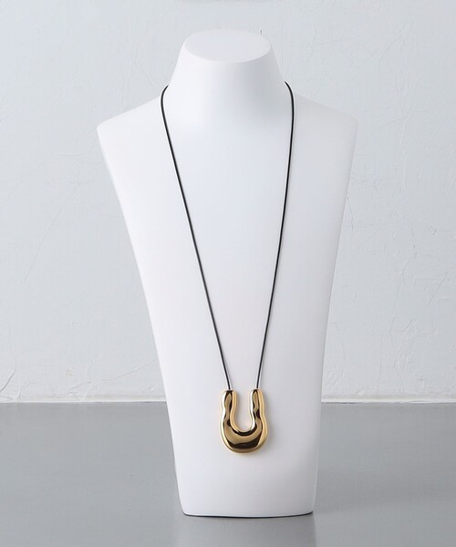 のん　UNITED ARROWS オーガニック U シェイプ ネックレス UNITED ARROWS ネックレス オーガニック Uシェイプ コード