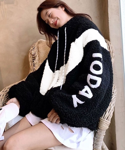 蓬莱様■ AGNONA アニオナ ブルゾン アウター ボア エナメル スウェット 蓬莱様□ AGNONA アニオナ ブルゾン アウター ボア エナメル