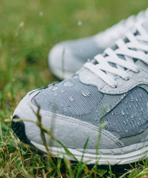 New Balance（ニューバランス） 防水 スニーカー M2002RXJ GRAY メンズ