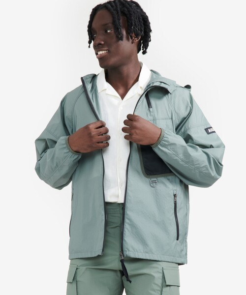 エーグルAIGLE 軽量撥水 ナイロンジャケット GOLFゴルフ AIGLE（エーグル） ナイロンジャケット 超軽量 撥水 メッシュポケット