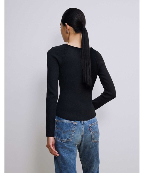 新品未使用　ＯＵＲ　ＷＡＣＯＡＬ　カップインＶネックニット OUR WACOAL ニット セーター カップ付きVネックニット 長袖 レディース