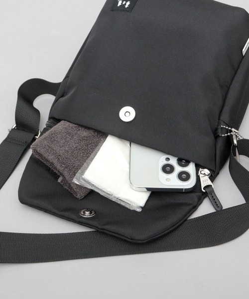 【廃盤】ミンミン MOOMIN ショルダーバッグ バッグ 縦型 フラップ ミニショルダー