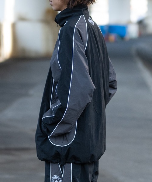 THRASHER ブラックナイロンジャケット THRASHER ナイロンジャケット 「THRASHER/スラッシャー
