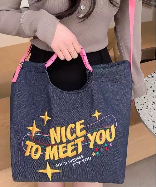 リクエスト＊ロラライハリス♡ライトブルーWデニム刺繍の丸底巾着バッグ♡チャーム ロラライハリス♡ライトブルーWデニム♡刺繍の丸底巾着バッグ♡