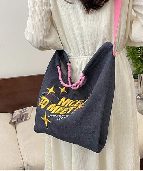 刺繍デニムバック　No.609　デニムリメイク　刺繍バック　ショルダーバック b733ef3e1970bedf2d7780b5e47fc7