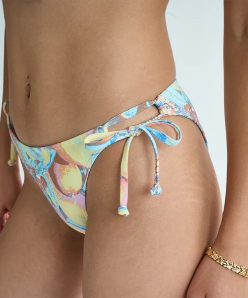 ROXY（ロキシー） 水着 FRUIT SNACK STRAPPY/ロキシー総柄ビキニ(水着