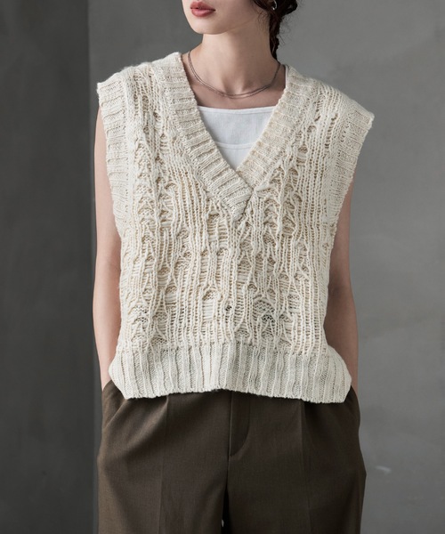 etoll.（エトル） ニット セーター ロービングヤーンVネックニット