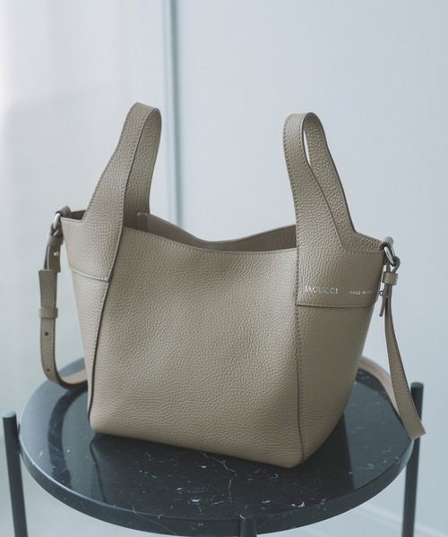 IACUCCI（イアクッチ） ショルダーバッグ FREE グレイッシュベージュ