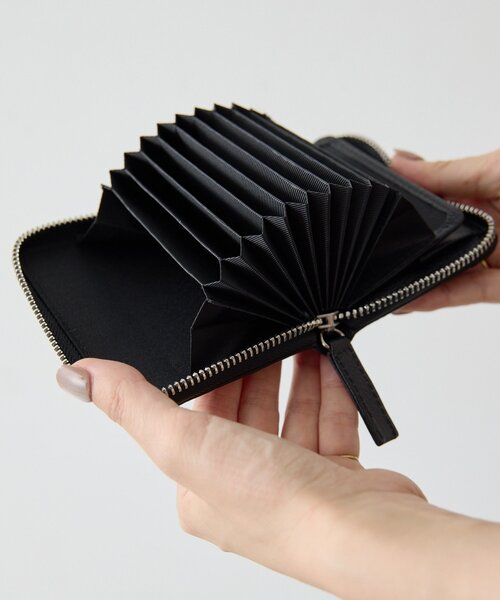 ear PAPILLONNER（イア パピヨネ） ミニ 財布 「perche(ペルケ)×ear