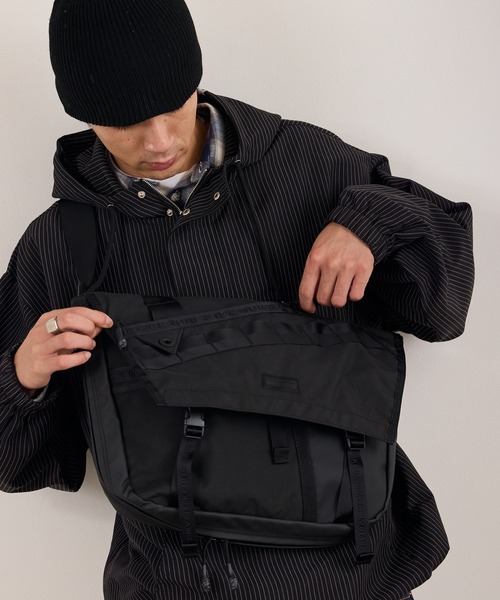 WHITE MOUNTAINEERING（ホワイトマウンテニアリング） ショルダー
