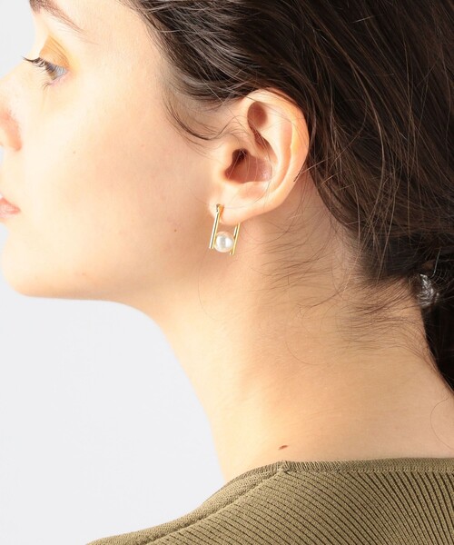 TOMORROWLAND（トゥモローランド） ピアス 「別注」januka パール