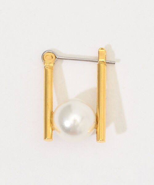 TOMORROWLAND（トゥモローランド） ピアス 「別注」januka パール