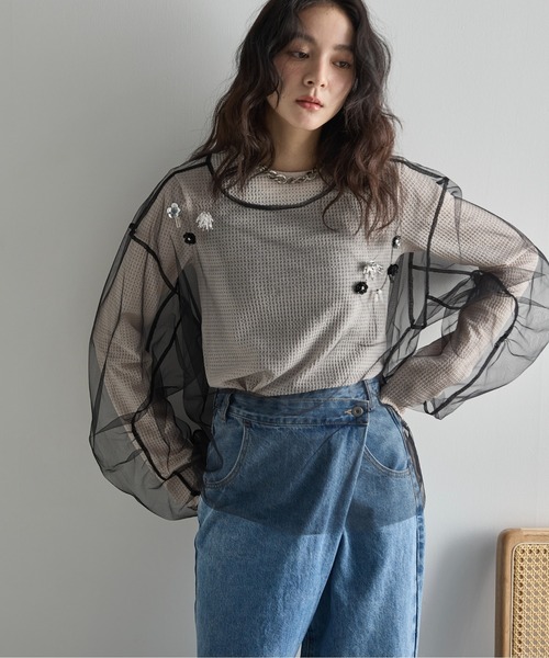THE Yon tシャツ ビジュー刺繍チュールシアールーズトップス