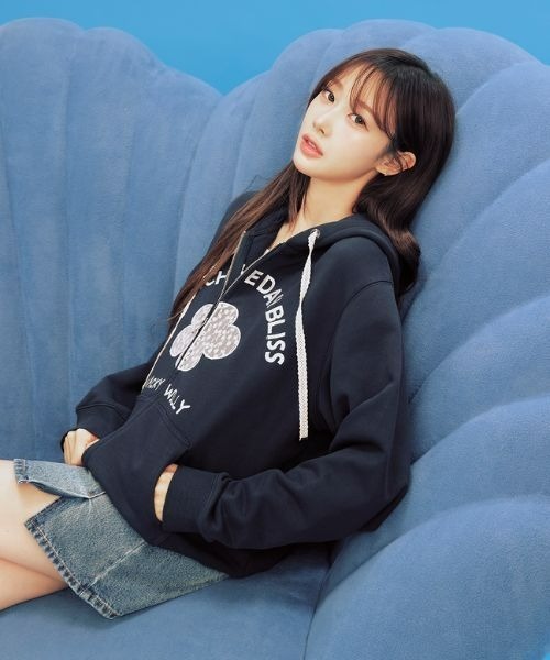 トレーナー スウェット 「GISELLEジゼル着用」 WOMEN'S LILY APPLIQUE