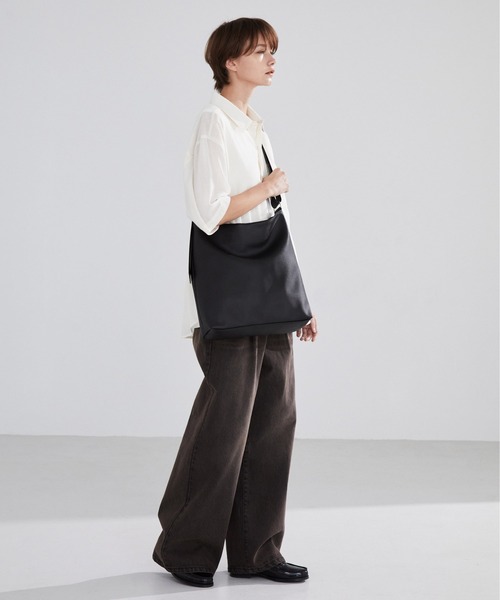 LUENNA ショルダーバッグ 「LUENNA」Square Shoulder Bag /合皮