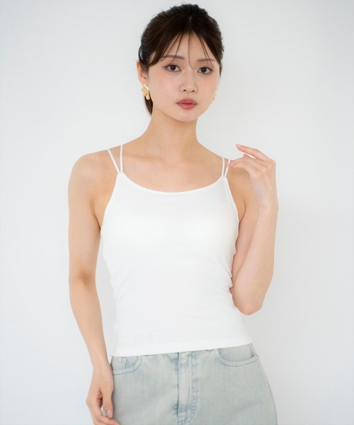 ホワイトキャミソール バックル付き AND COUTURE（アンドクチュール） カップ付き キャミソール バック