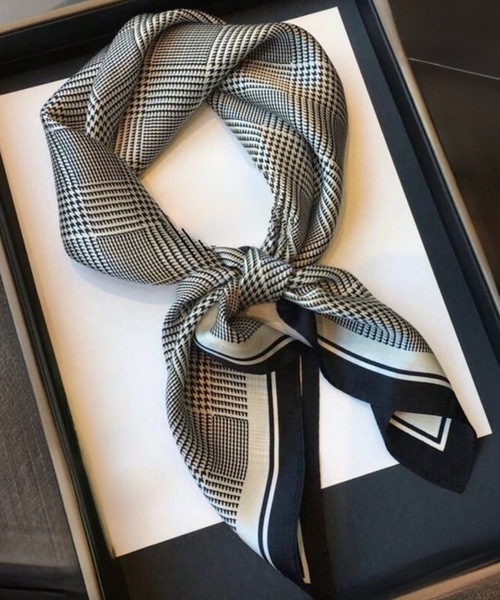 ARTIFICIAL SWEETENER スカーフ バンダナ 「 」シルクタッチ千鳥