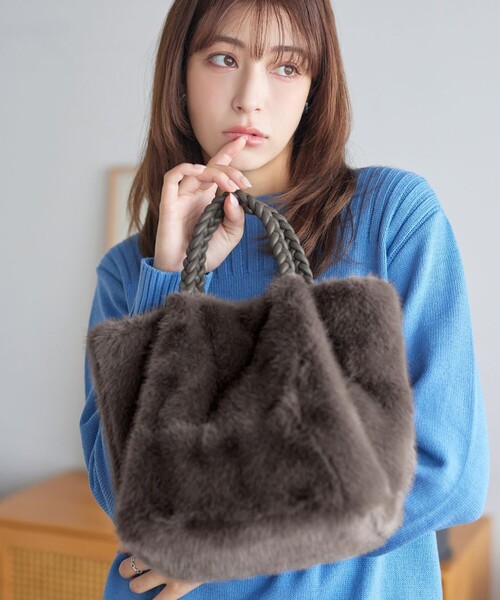 Tiaclasse ハンドバッグ 三つ編みハンドルファーバッグ : ZOZOTOWN