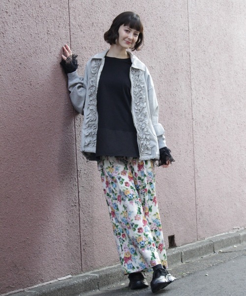 カーゴパンツ コットンリヨセルツイルTRACE　FLORALプリントカーゴパンツ レディースの画像