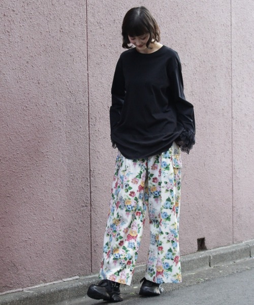 カーゴパンツ コットンリヨセルツイルTRACE　FLORALプリントカーゴパンツ レディースの画像