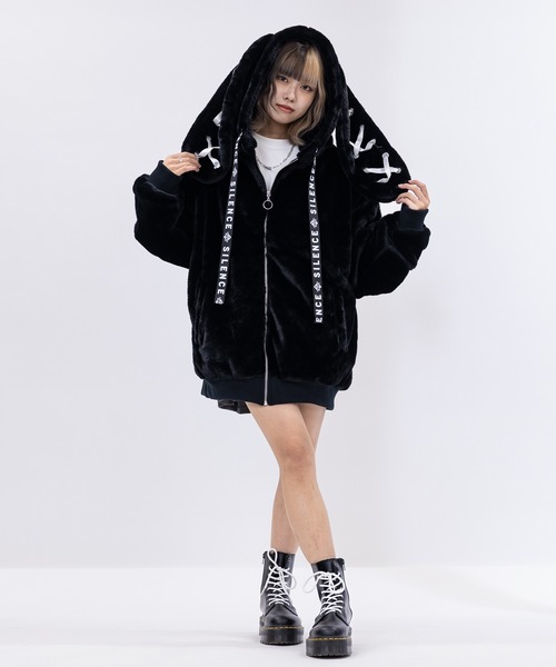 JOHN'S CLOSET（ジョンズクローゼット） パーカー 「31」うさ耳 ファー