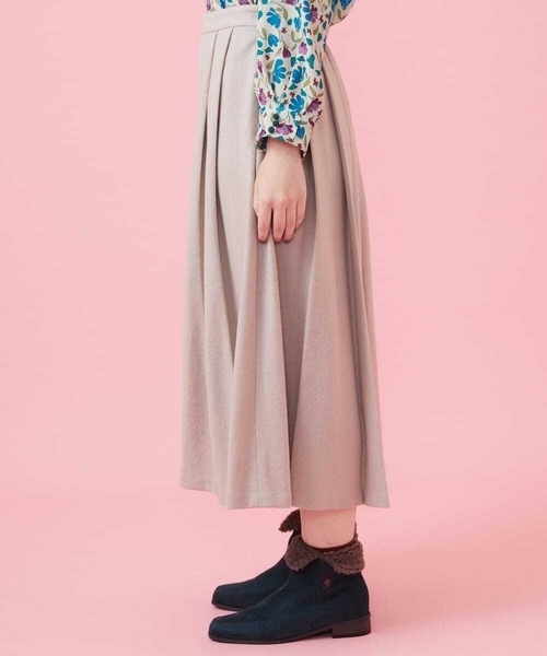 Jocomomola（ホコモモラ） パンツ 圧縮天竺 プリーツワイドパンツ