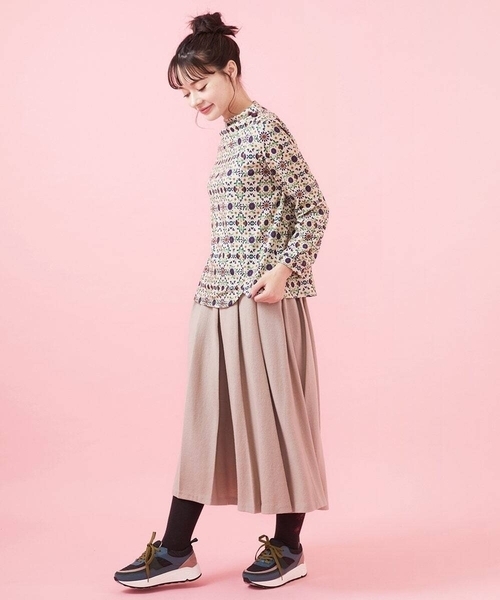 Jocomomola（ホコモモラ） パンツ 圧縮天竺 プリーツワイドパンツ