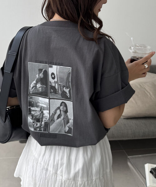 Discoat（ディスコート） tシャツ 「WEB限定」モノクロフォトバック