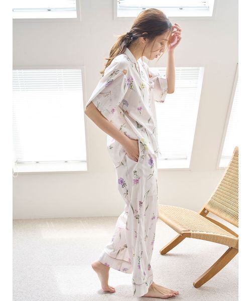かれんsnidel home ピンク　サテン　パジャマ　ナイトウエア かれんsnidel home ピンク サテン パジャマ ナイトウエア SNIDEL