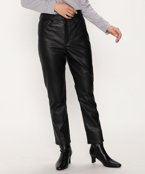 COMME CA ISM（コムサイズム） パンツ フェイクレザー スリムパンツ