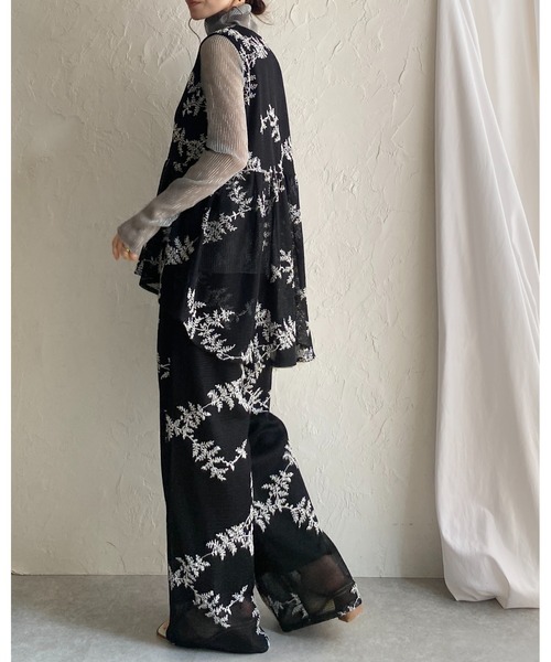 メッシュトップス　メッシュ花柄セットアップ She's Closet セットアップ 花柄ボタニカル刺繍メッシュシアー