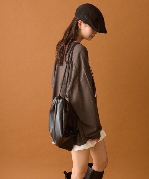 ロングTシャツ　XOサイズ　新品タグなし LVEU.】タグデザインロングTシャツ / トップス カットソー ロンT