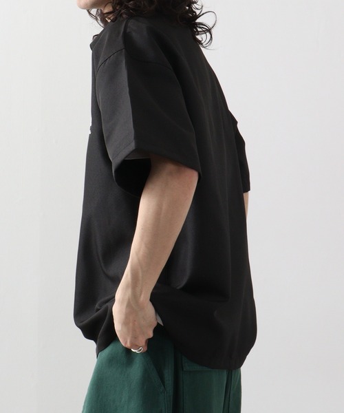 76Lubricants ルーズサイズ ハーフジップ ロゴ刺繍ワッペンシャツ 半袖