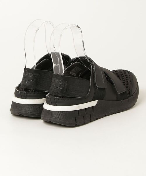 「Onitsuka Tiger」 フラットサンダル 24.5 ブラック レディースの画像