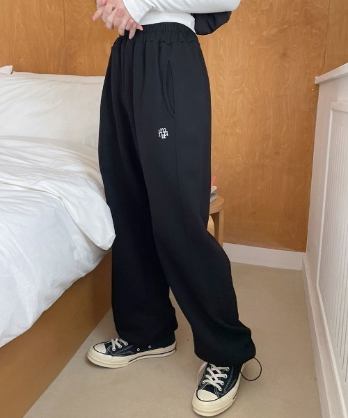 パンツ A'GEM/9 × .kom 「muah muah/ムーアムーア」 STITCH LOGO