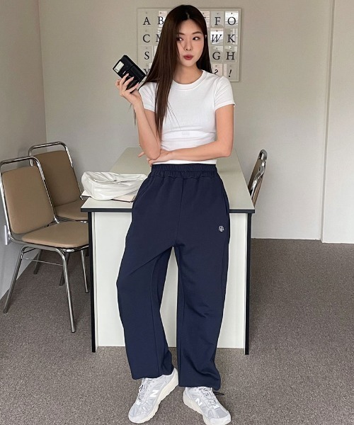 【muahmuah】STITCH LOGO STRING JOGGER PANTS ★2枚セット★ MUSINSA | MUAHMUAH Stitch logo string jogger pants [navy]