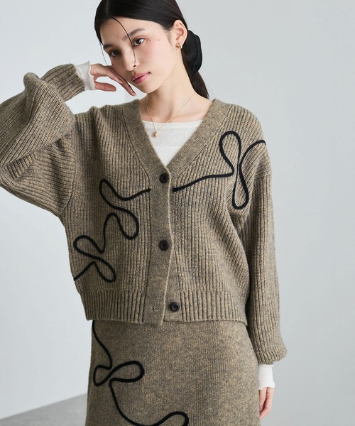 VIS（ビス） カーディガン 「WEB/一部店舗限定」リボンコード刺繍V