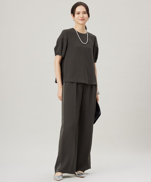 美品✨edit & co. サテンジョーゼットTブラウス イレヘム 半袖ブラック 自由区（ジユウク） ブラウス シャツ 半袖 バックサテンジョーゼット